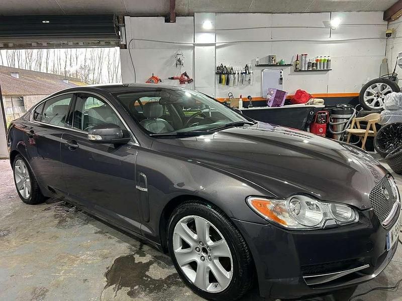 Occasion Jaguar XF 207 ch (152 kW) 2009 Gris Berline