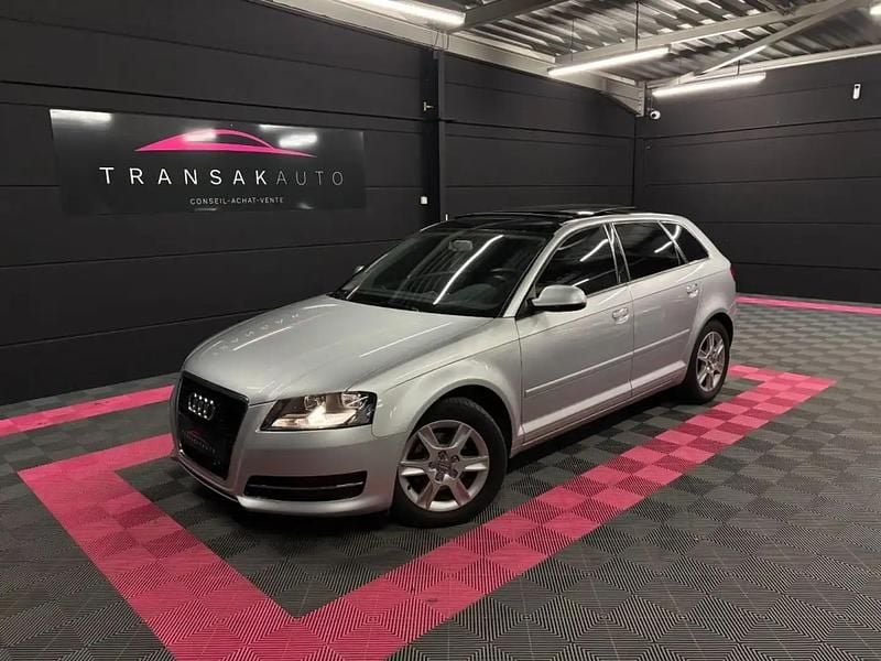 Gris Occasion 2012 Audi A3 Ambiente Berline | 11 990 € (Super prix) - Image 1/4