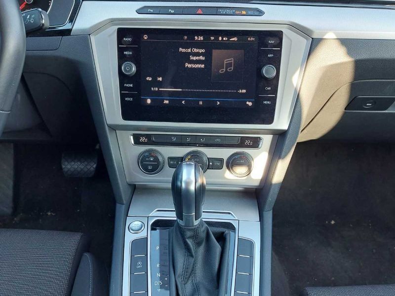 Occasion VW Passat 150 ch (110 kW) 2019 Gris Berline