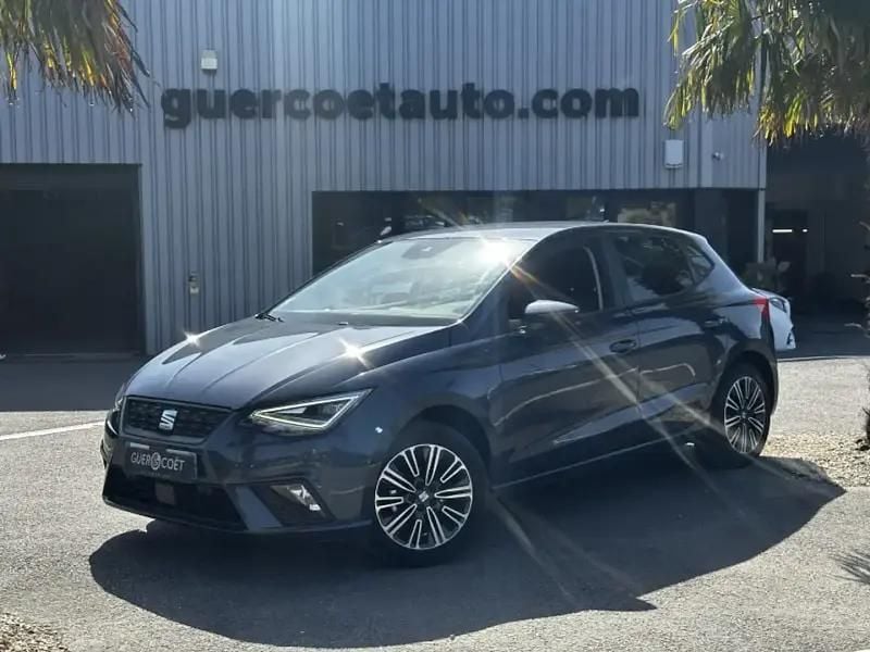 Gris Utilisé 2022 Seat Ibiza Berline | 14 990 € (Prix juste) - Image 1/4