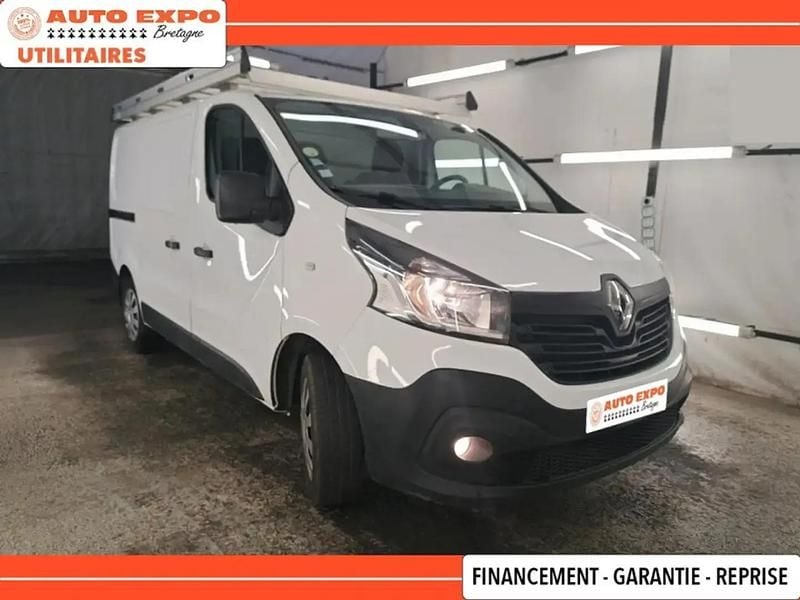 Blanc Occasion 2018 Renault Trafic Monospace | 14 990 € (Super prix) - Image 1/4