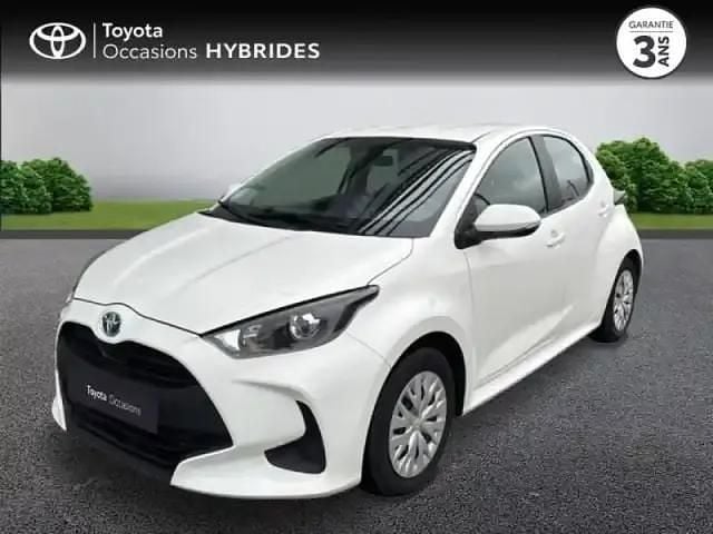 Blanc Occasion 2022 Toyota Yaris Hybrid Berline | 14 990 € (Super prix) - Image 1/4