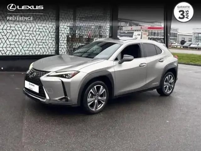 Gris titane Occasion 2022 Lexus UX 300e Executive Line SUV | 25 990 € - Image 1/4