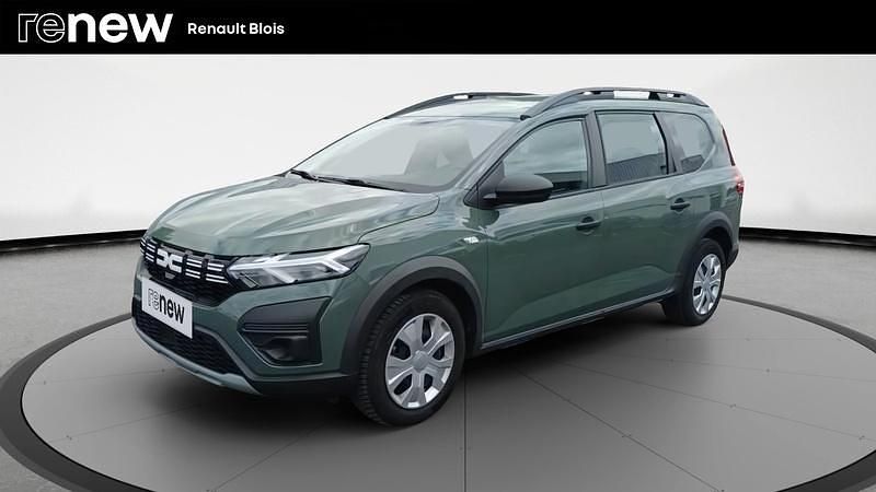 Vert Utilisé 2023 Dacia Jogger Essentiel Monospace | 17 990 € (Prix juste) - Image 1/4