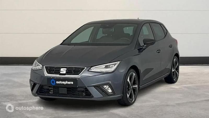 Gris Occasion 2023 Seat Ibiza FR Berline | 19 499 € (Prix juste) - Image 1/4