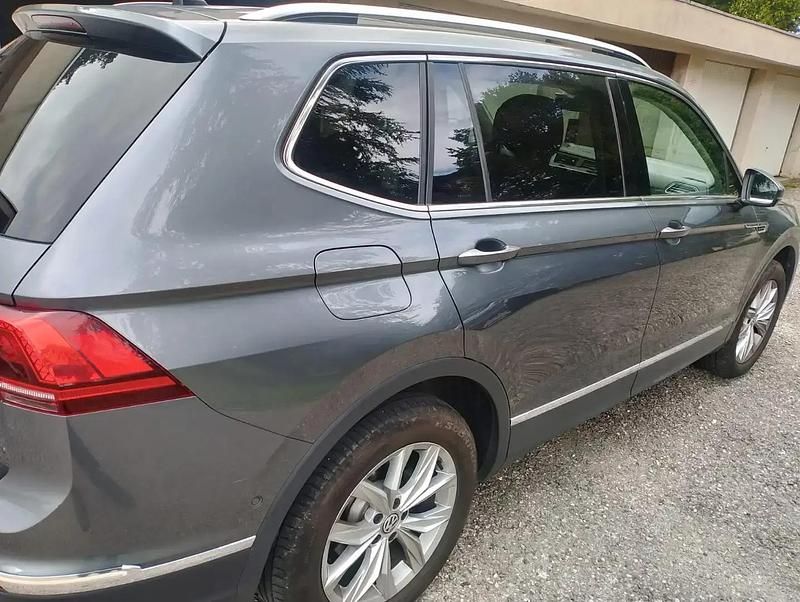 Gris Occasion 2020 VW Tiguan Allspace SUV | 27 360 € - Image 1/4