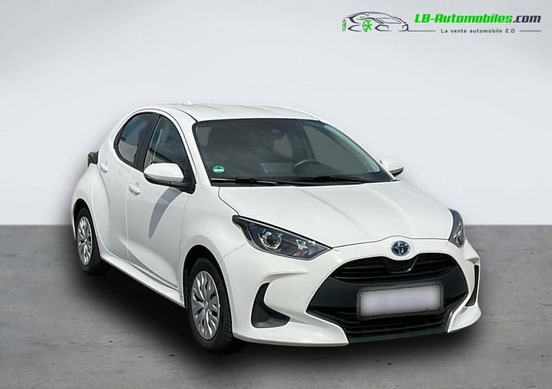 Utilisé 2023 Toyota Yaris Hybrid Citadine | 21 700 € (Prix juste) - Image 1/4