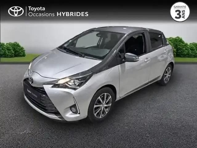 Gris aluminium biton toit gris atlas Occasion 2019 Toyota Yaris Design Berline | 14 290 € (Prix juste) - Image 1/4