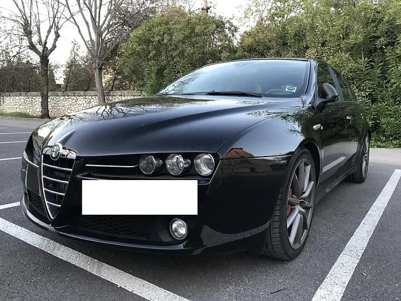 Noir Utilisé 2011 Alfa Romeo 159 Ti Break | 8 000 € - Image 1/4