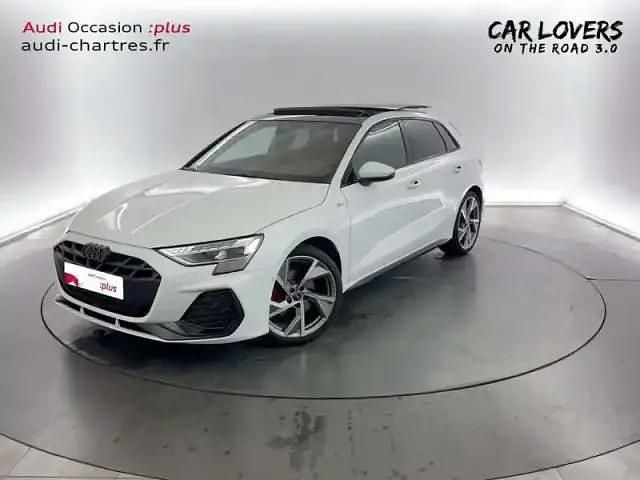 Occasion Audi A3 S-Line 150 ch (110 kW) 2025 Blanc glacier métallisé Berline
