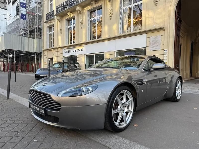 Gris Utilisé 2006 Aston Martin V8 Vantage Coupé | 49 900 € - Image 1/4