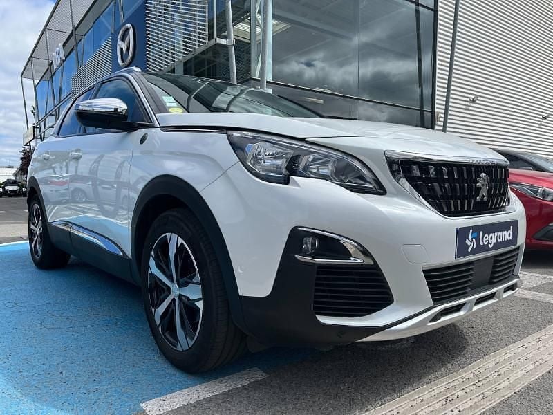 Blanc Utilisé 2019 Peugeot 3008 Crossway SUV | 18 990 € (Prix juste) - Image 1/4