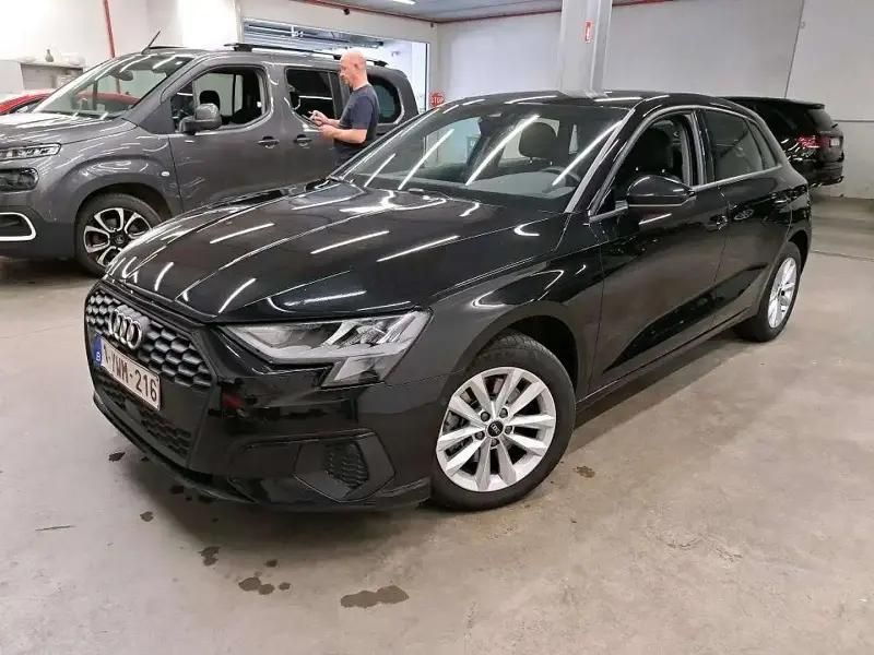 Noir Utilisé 2021 Audi A3 Sportback Advanced Berline | 20 990 € (Prix juste) - Image 1/2