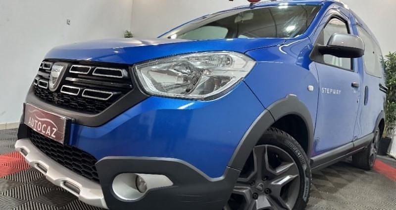 Occasion Dacia Dokker Stepway 91 ch (66 kW) 2017 Bleu Monospace