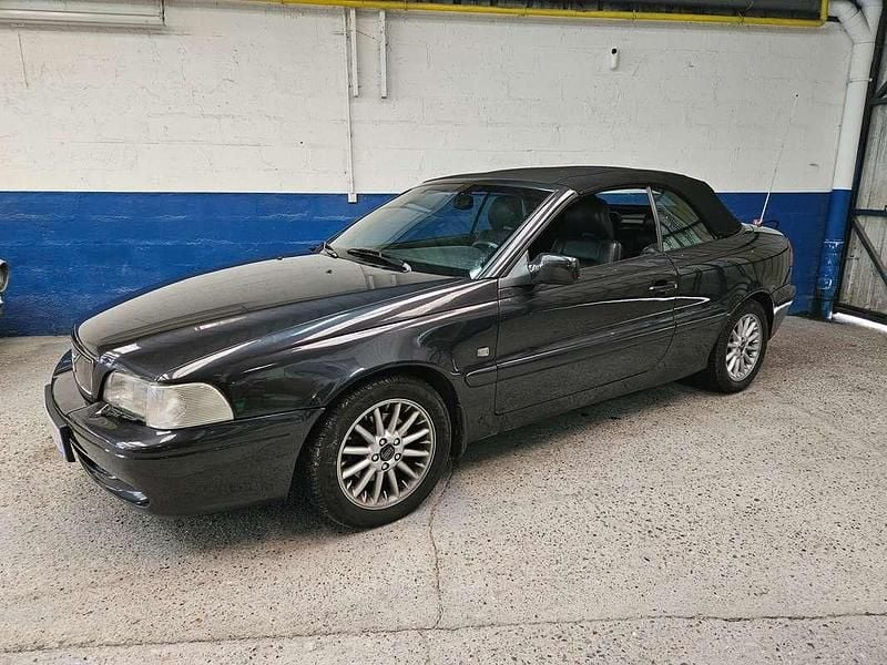 Occasion Volvo C70 Summum 200 ch (147 kW) 1999 Gris Cabriolet