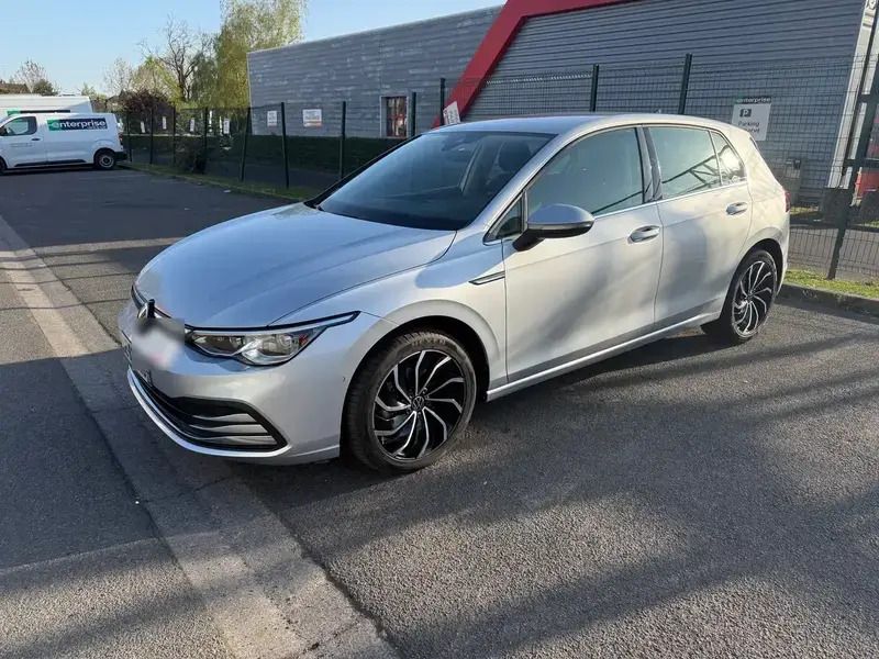 Utilisé 2022 VW Golf VIII Style Berline | 23 500 € (Super prix) - Image 1/4