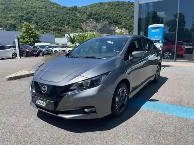 Gris Utilisé 2022 Nissan Leaf Acenta Citadine | 14 490 € (Bon prix) - Image 1/4