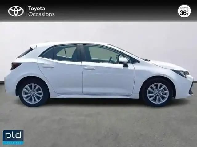 Occasion Toyota Corolla Business Edition 122 ch (89 kW) 2023 Blanc Berline