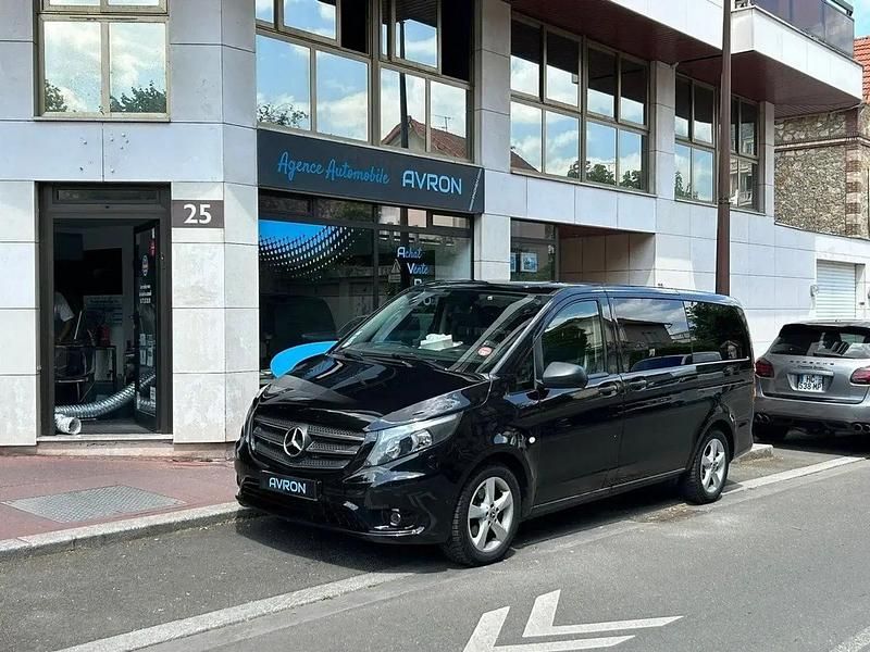 Noir Utilisé 2018 Mercedes Vito Monospace | 26 990 € - Image 1/4