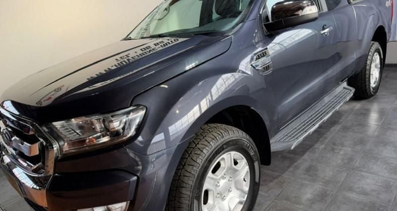 Gris Occasion 2017 Ford Ranger Limited Pick-up | 24 950 € (Prix juste) - Image 1/4