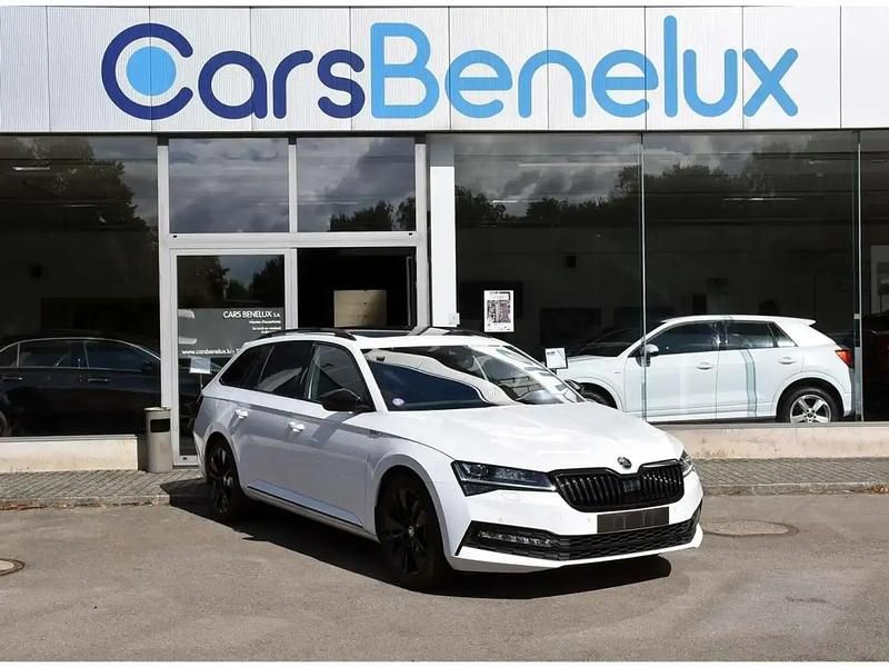 Blanc Utilisé 2020 Skoda Superb SportLine Break | 25 900 € (Prix juste) - Image 1/4