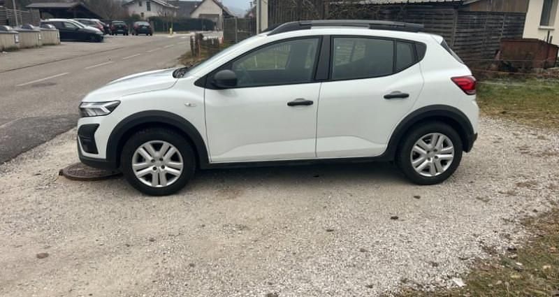 Occasion Dacia Sandero Essentiel 101 ch (74 kW) 2024 Citadine