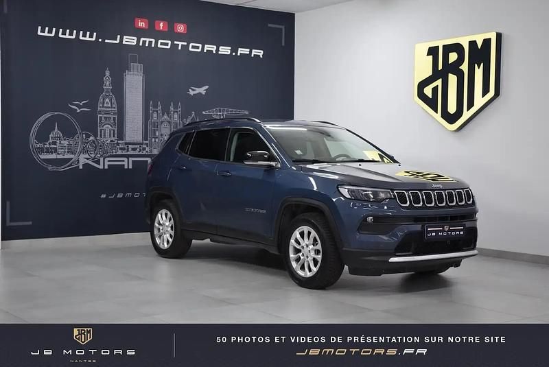 Blanc Utilisé 2021 Jeep Compass Limited SUV | 22 490 € (Prix juste) - Image 1/4