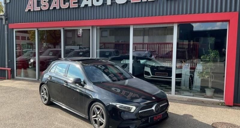 Noir Utilisé 2021 Mercedes A200 AMG line Berline | 29 990 € (Prix juste) - Image 1/4