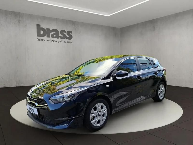 Noir Utilisé 2025 Kia Ceed Vision Citadine | 24 090 € (Bon prix) - Image 1/4