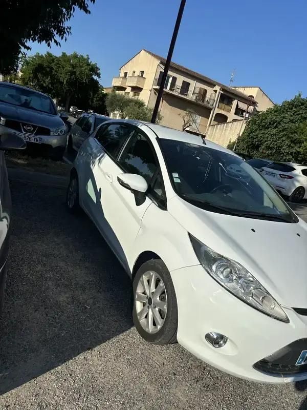 Utilisé 2009 Ford Fiesta Citadine | 2 600 € (Prix juste) - Image 1/4
