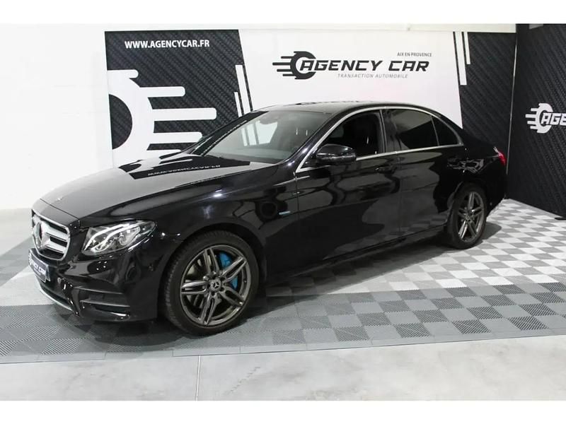 Noir Utilisé 2017 Mercedes E350 Berline | 26 490 € - Image 1/4