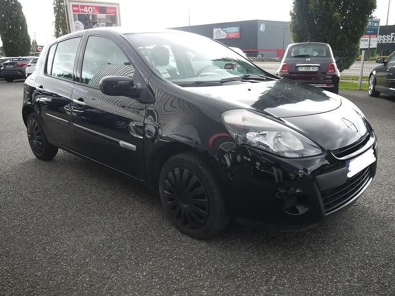 Noir Utilisé 2012 Renault Clio IV Berline | 6 990 € (Prix juste) - Image 1/4