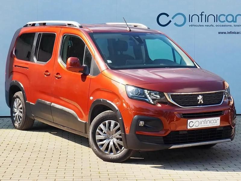 Rouge Occasion 2019 Peugeot Rifter Allure Monospace | 24 300 € (Prix cher) - Image 1/4