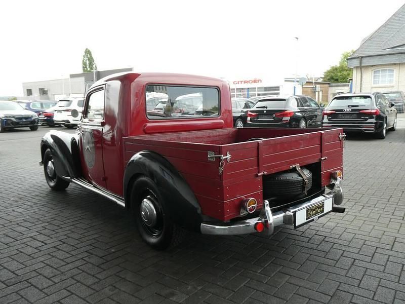 Occasion Mercedes 220 80 ch (58 kW) 1951 Rouge Berline