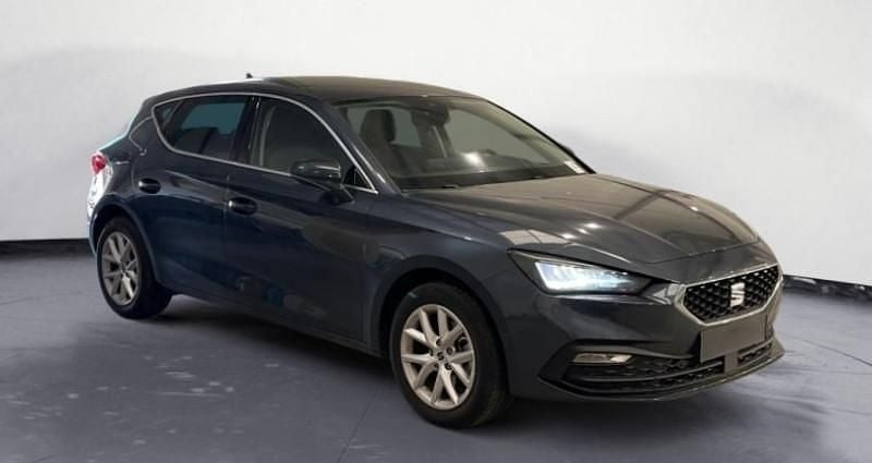 Gris Occasion 2025 Seat Leon Style Berline | 22 990 € (Prix juste) - Image 1/4