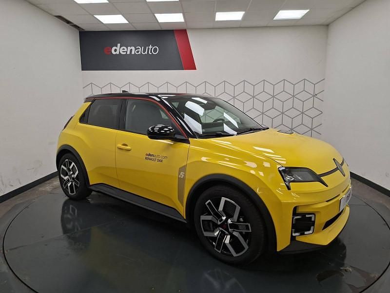 Jaune pop / toit noir Occasion 2025 Renault 5 E-Tech Techno Citadine | 34 086 € (Prix juste) - Image 1/4