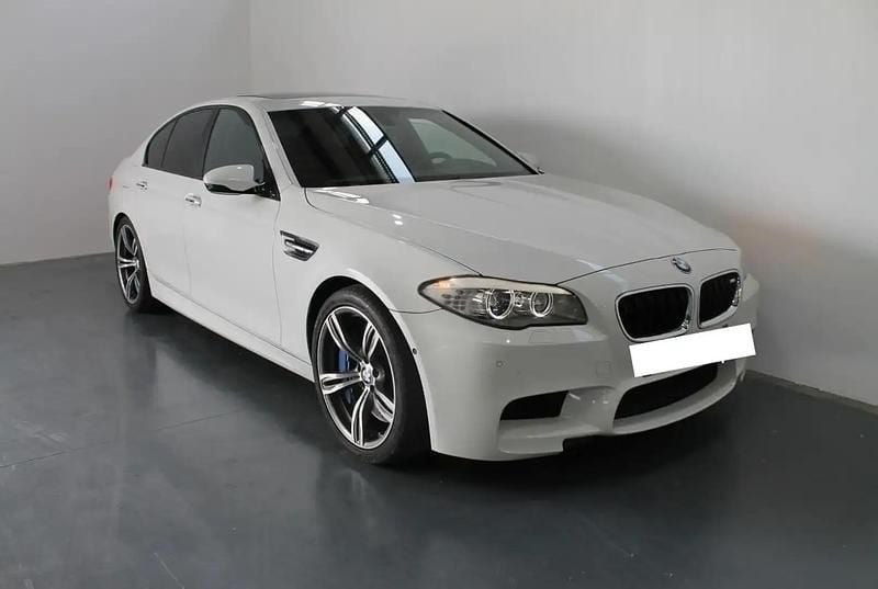 Blanc Utilisé 2013 BMW M5 Berline | 43 490 € - Image 1/4