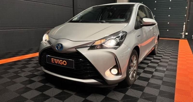Occasion Toyota Yaris Hybrid 100 ch (73 kW) 2017 Citadine