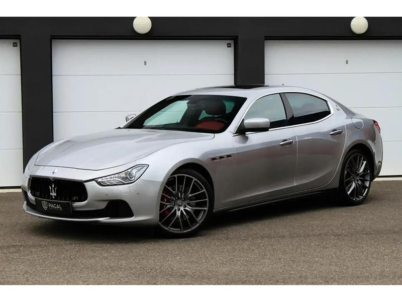 Gris Utilisé 2015 Maserati Ghibli Coupé | 38 900 € (Prix cher) - Image 1/4