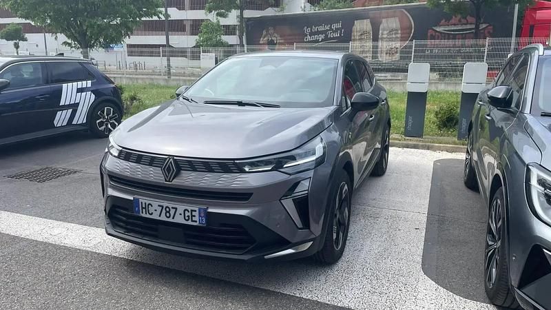 Gris Utilisé 2025 Renault Symbioz Techno SUV | 36 850 € - Image 1/4