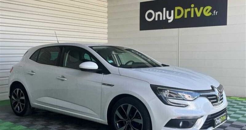 Utilisé 2019 Renault Mégane IV Bose Edition Berline | 16 490 € (Prix juste) - Image 1/4