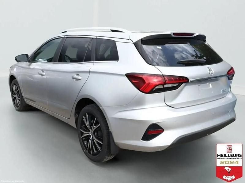 Blanc Utilisé 2024 MG MG5 EV Luxury Break | 25 395 € - Image 1/4