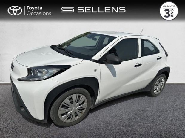 Blanc Utilisé 2023 Toyota Aygo Business Edition Citadine | 13 880 € (Prix juste) - Image 1/4