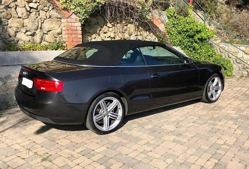 Occasion Audi A5 Cabriolet Ambition 177 ch (130 kW) 2012 Gris Cabriolet