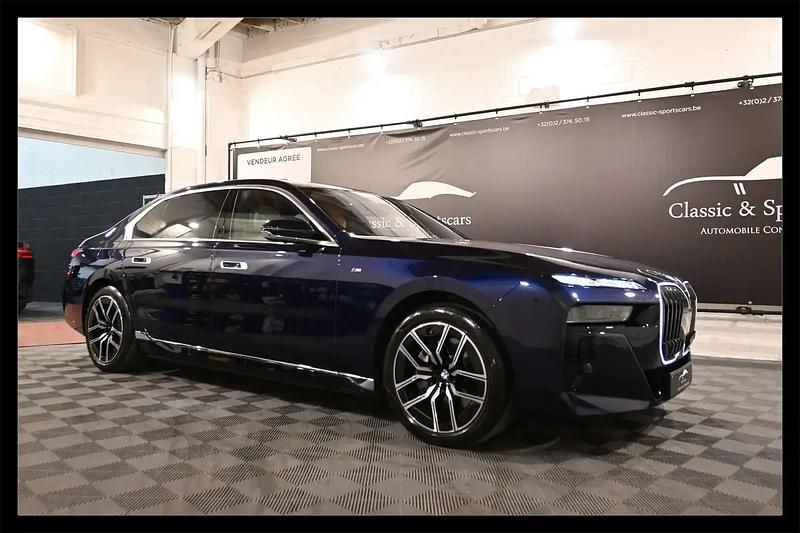 Bleu Utilisé 2023 BMW i7 M Sport Berline | 89 550 € - Image 1/4