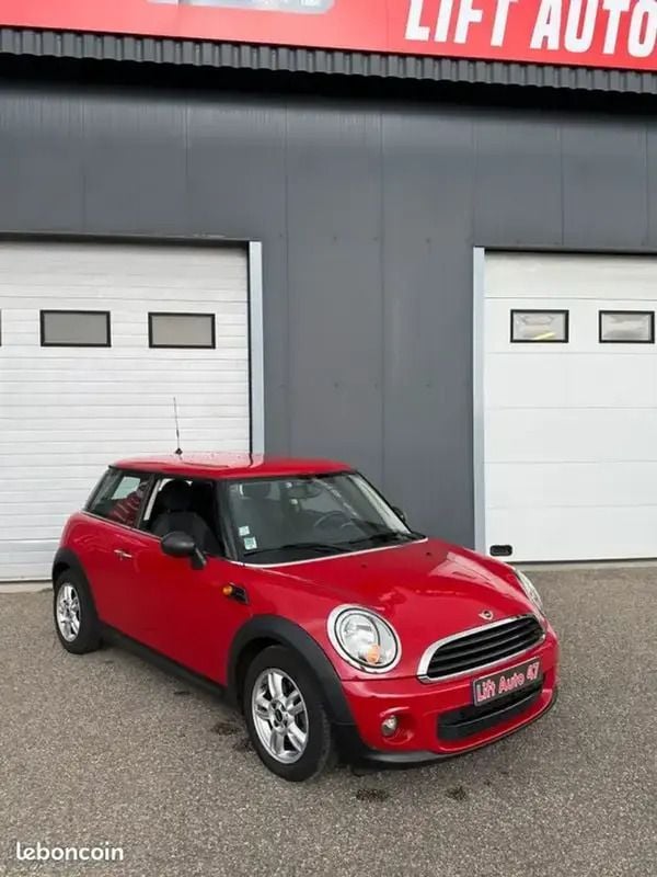 Rouge Utilisé 2023 Mini One D Citadine | 7 990 € - Image 1/4