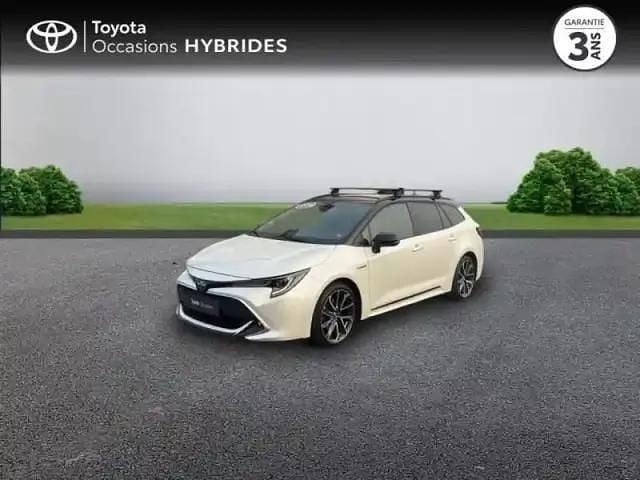 Blanc nacré biton Utilisé 2021 Toyota Corolla Break | 25 990 € - Image 1/4
