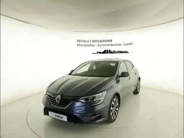 Gris Utilisé 2023 Renault Mégane IV Techno Berline | 17 990 € (Prix juste) - Image 1/4