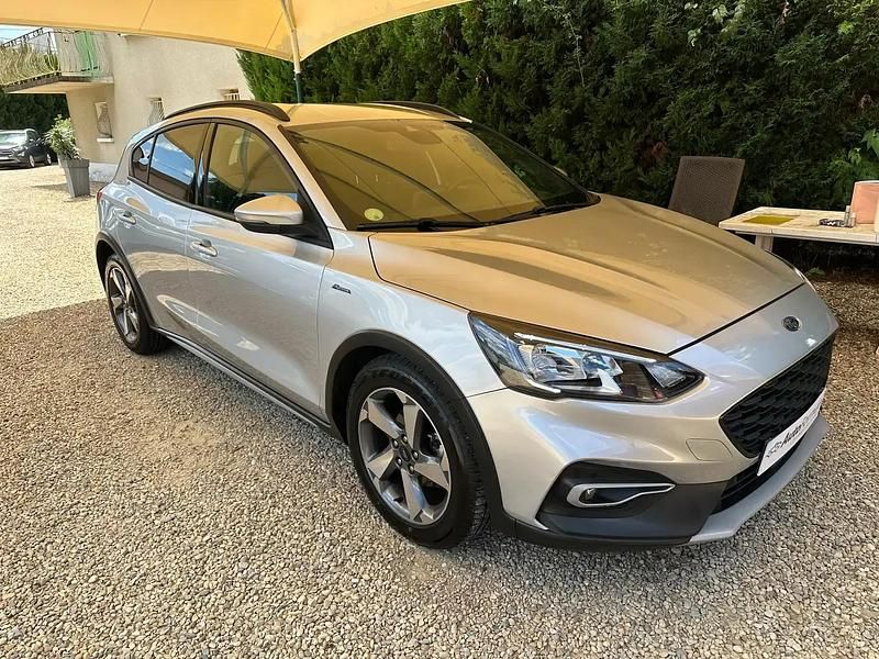 Gris Utilisé 2021 Ford Focus Active Berline | 14 290 € (Prix juste) - Image 1/4