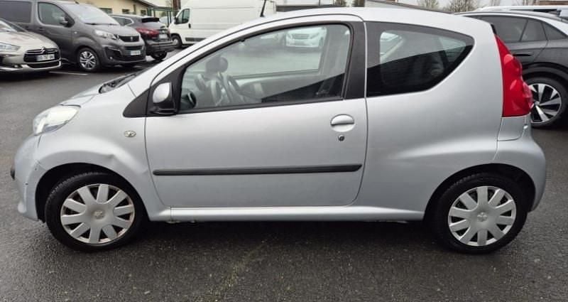 Occasion Peugeot 107 68 ch (50 kW) 2007 Gris Citadine